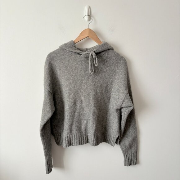 Aritzia The Group by Babaton Luxe Cashmere Hoodie Sweater Grey Size Small - Picture 5 of 9